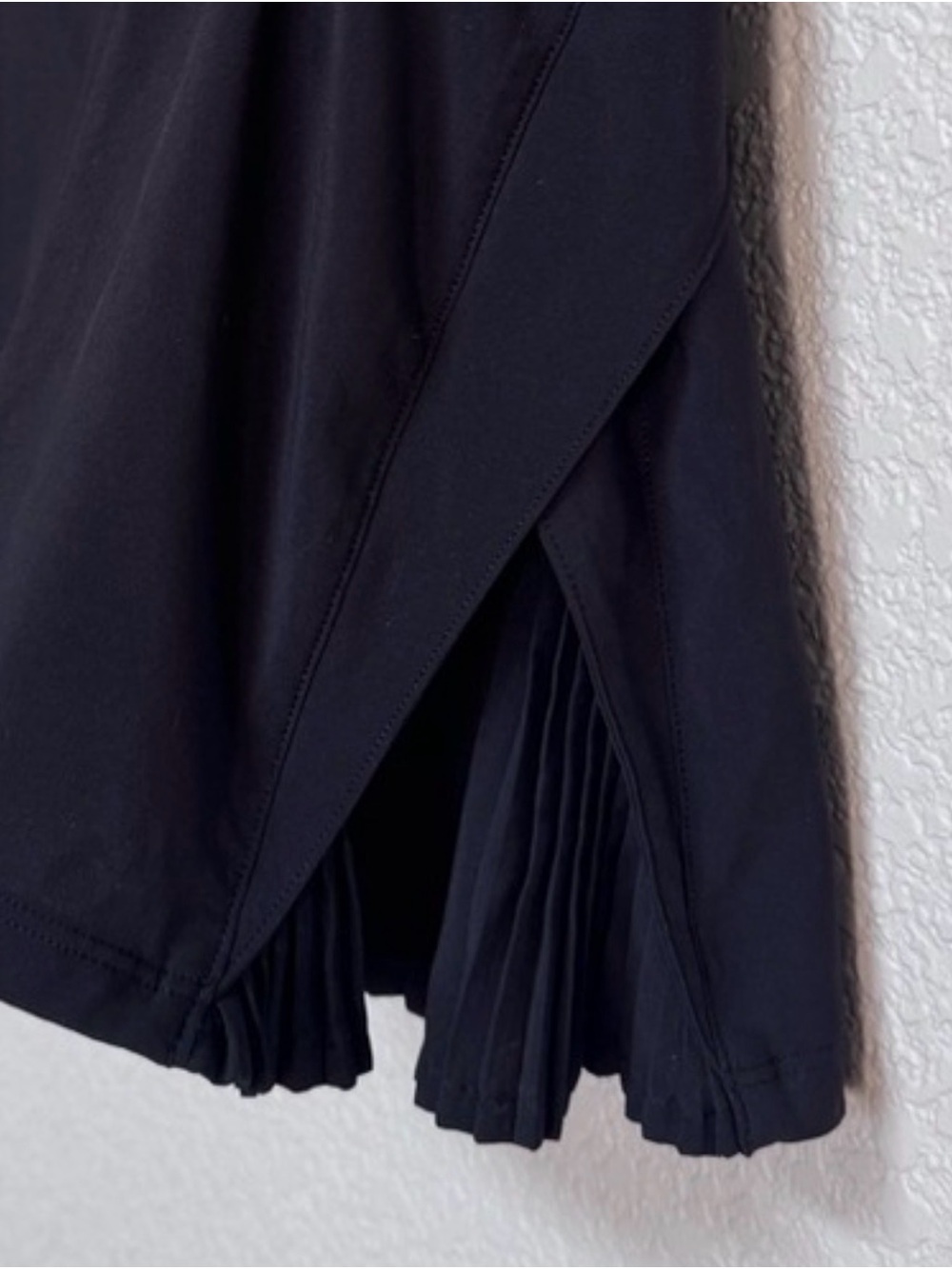 lululemon athletica Black Women's tennis / Athletic Play off the Pleats skirt